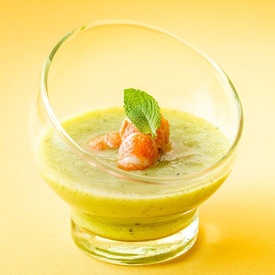 Green gazpacho with prawns - Recipe photo by NowimaCook