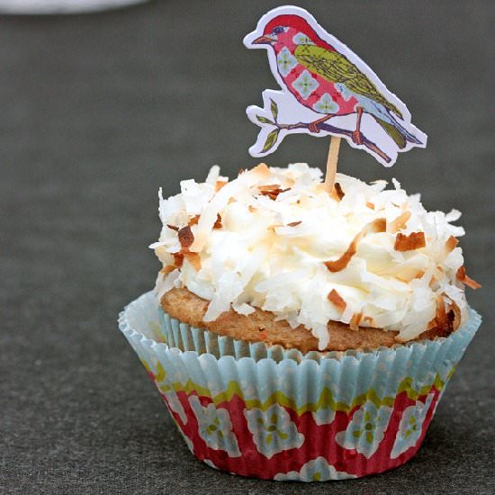 Stuffed Hummingbird Cupcakes - Recipe photo by stuffedinthemiddle