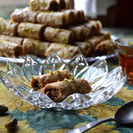 Pistachio Cashew Baklava Fingers - Recipe photo by susaneatslondon