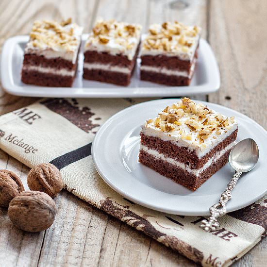 Cake with Ricotta and Walnuts - Recipe photo by Licuta Marin
