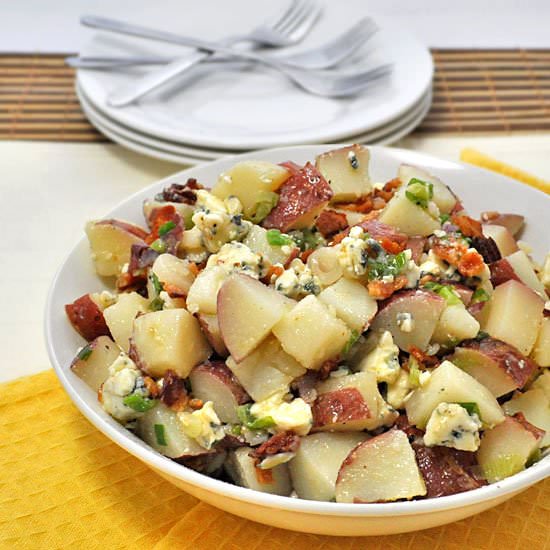 Baked Potato Gorgonzola Salad - Recipe photo by alenatrs