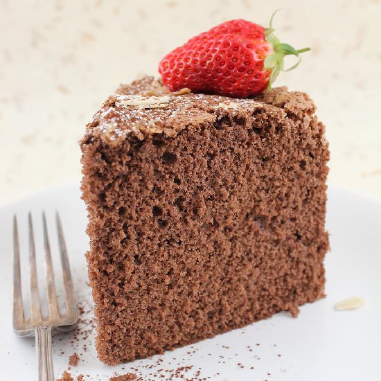 Chocolate Espresso Sponge Cake - Recipe photo by lifesafeast