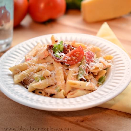 Creamy Chicken and Bacon Pasta - Recipe photo by Blessthismess