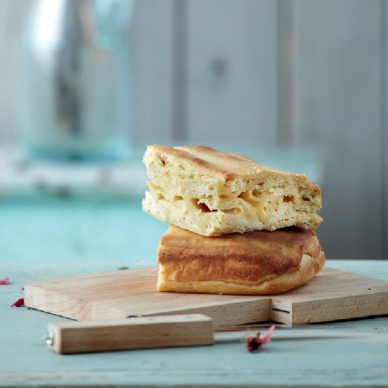 Country-Style Cheese Pie - Recipe photo by olibiakos