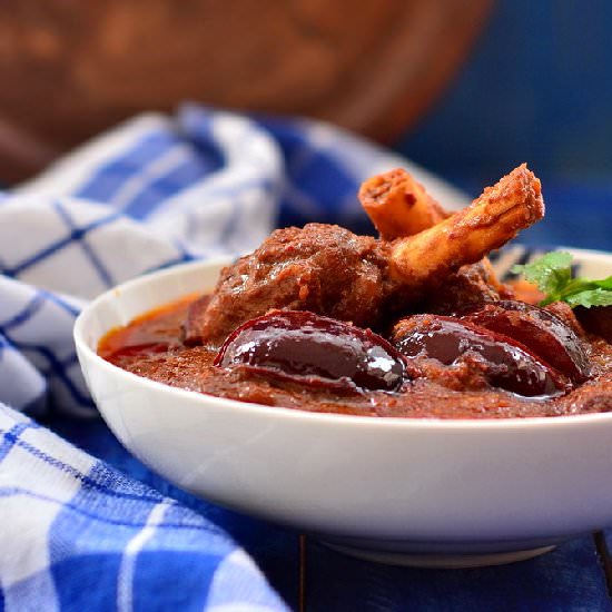 Lamb with Plums - Recipe photo by cubesnjuliennes