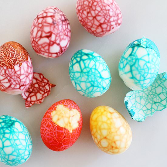 Crackled Easter Eggs - Recipe photo by girlversusdough