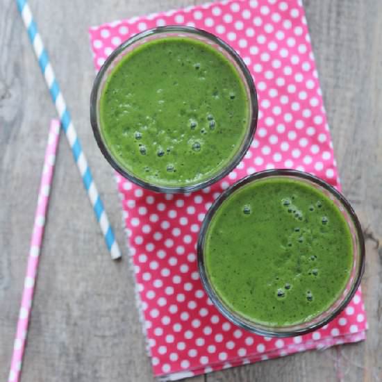 Coconut Mango Green Smoothie - Recipe photo by kneadtocook