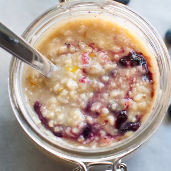 Saffron Blueberry Oatmeal - Recipe photo by Minty Chai