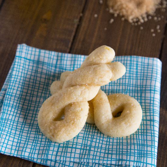 Lemony Greek Easter Cookies - Recipe photo by dinnersdishesanddesserts