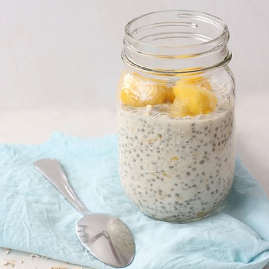 Chia Seed Oatmeal with Mango - Recipe photo by madebymonique