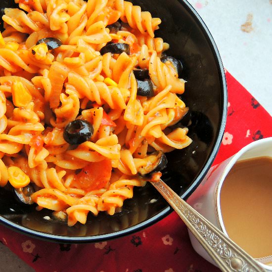 Pasta Arrabiata with Black Olives - Recipe photo by thesundayfoodapprentice