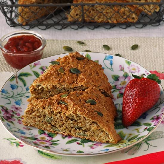 Multigrain Spelt Scones with Seeds - Recipe photo by akane86
