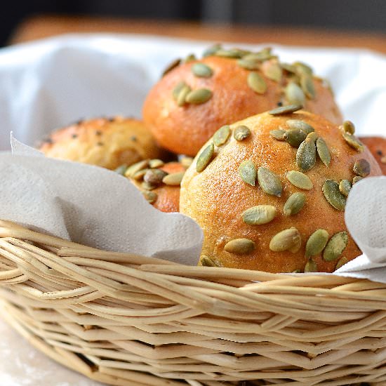 Kamut and yogurt rolls - Recipe photo by Catherine Cuisine