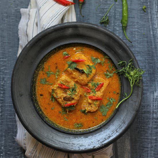 Doi Maachh (Fish in Yogurt Curry) - Recipe photo by easyfoodsmith
