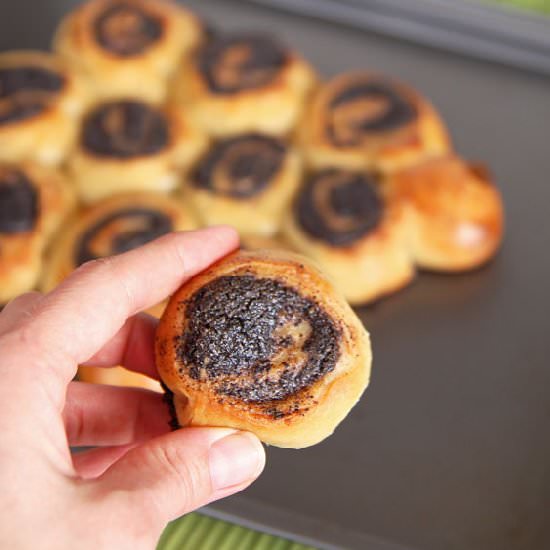Poppy Seed Sweet Rolls - Recipe photo by Leelalicious