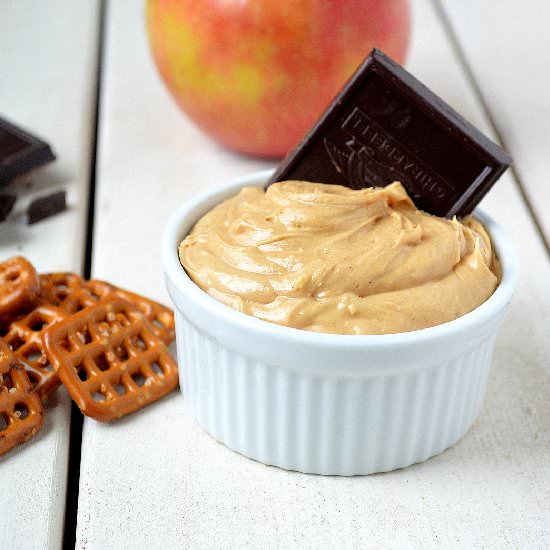 White Chocolate & Peanut Butter Dip - Recipe photo by soufflebombay