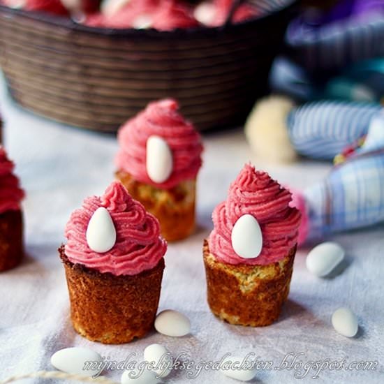 Banana Coconut Cupcakes - Recipe photo by olgalina