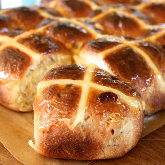 Hot Cross Buns - Recipe photo by thealexproject