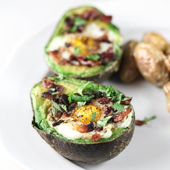 Baked Avocado Egg Baskets - Recipe photo by ringfingertanline