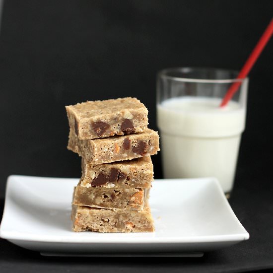 Easy Chocolate Chip Bars - Recipe photo by JessicaLovesButter