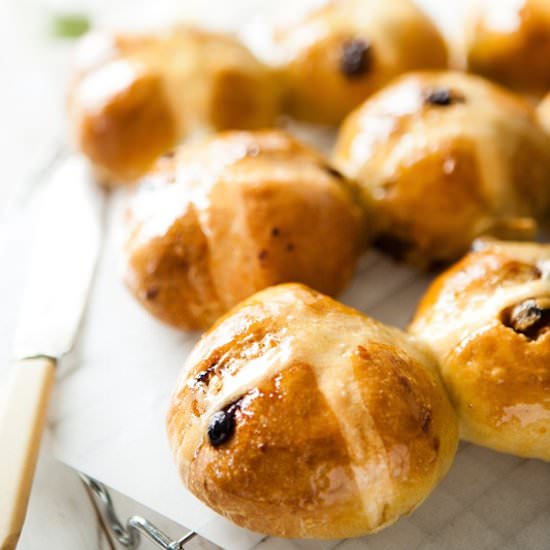 Hot Cross Buns - Recipe photo by a fox in the kitchen