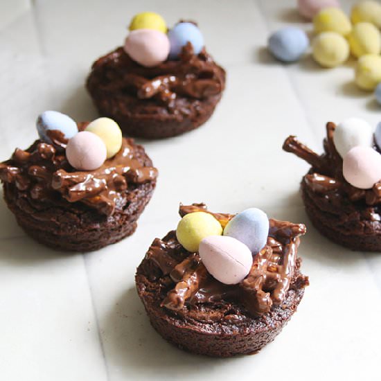 Pretzel Brownie Easter Nests - Recipe photo by Please Note