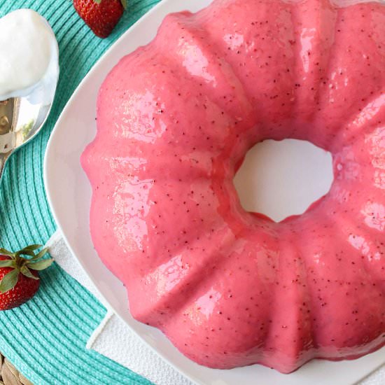 Creamy Strawberry Banana Jello - Recipe photo by The Food Charlatan