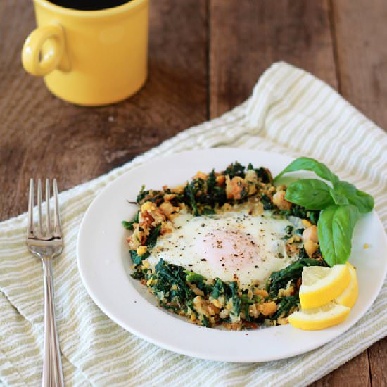 Egg in a Spinach-Chickpea Nest - Recipe photo by Kitchen Treaty
