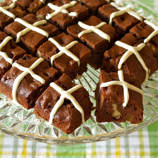 Hot Cross Spicy Brownies - Recipe photo by ochikeron