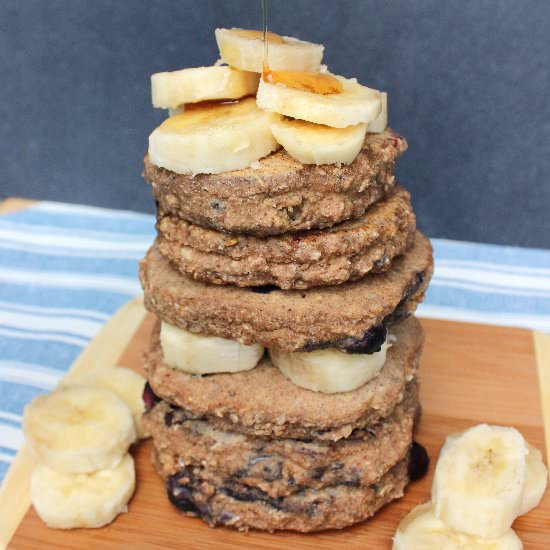 Blueberry Banana Oatcakes - Recipe photo by BlissfulBritt