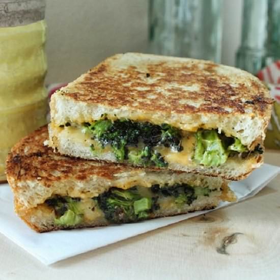 Broccoli Cheddar Grilled Cheese - Recipe photo by aprilameila