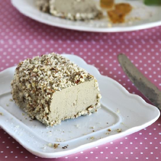 Chicken livers patè&hazelnut crust - Recipe photo by profumodimamma