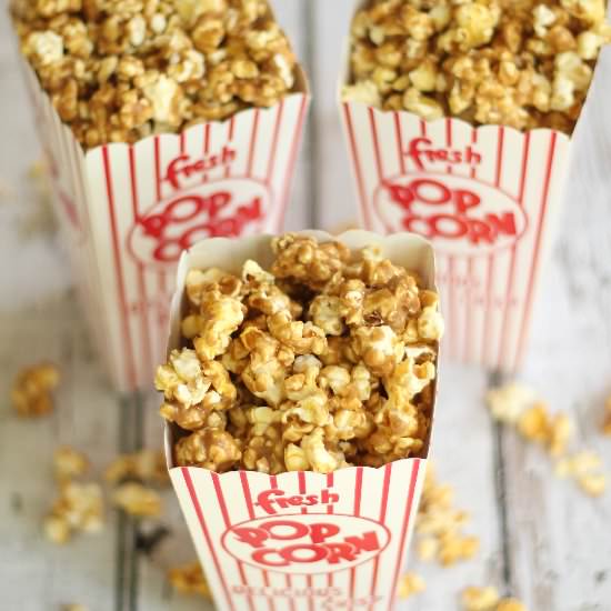 Delicious Caramel Corn - Recipe photo by momendeavors
