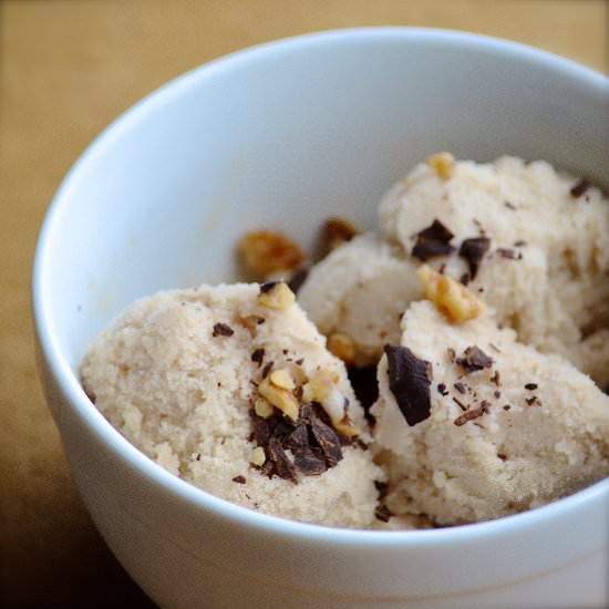 Ben and Jerry's Chunky Monkey - Recipe photo by Obsessive Cooking Disorder
