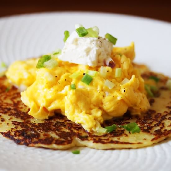 Potato Pancake with Scrambled Eggs - Recipe photo by delicacious