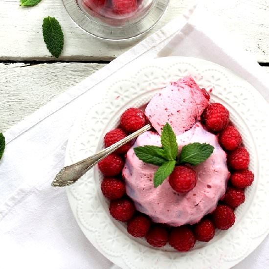Raspberry mousse - Recipe photo by rustic kitchen