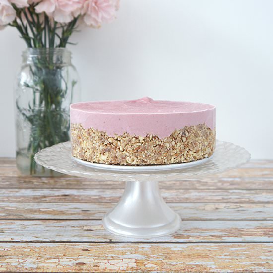 Raw Strawberry Cheesecake - Recipe photo by Audrey @ Unconventional Baker