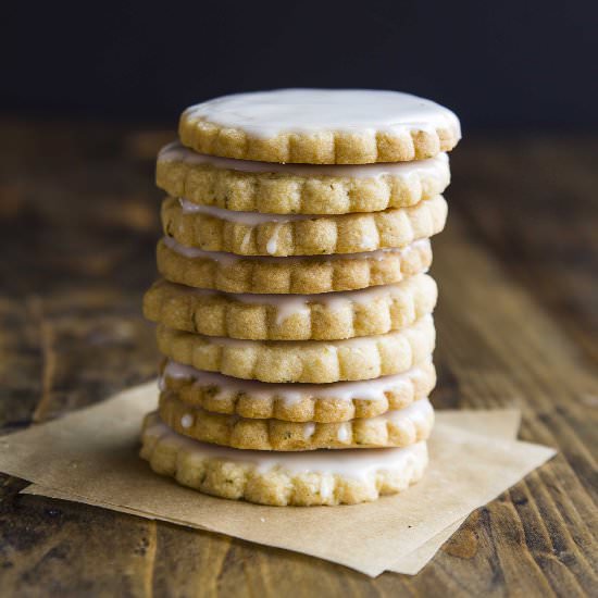 Lemon Basil Shortbread Cookies - Recipe photo by Katie @ Veggie and the Beast
