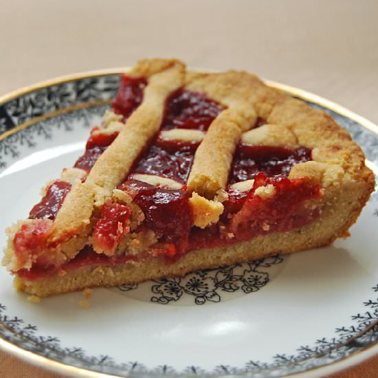 Strawberry crostata - Recipe photo by akane86