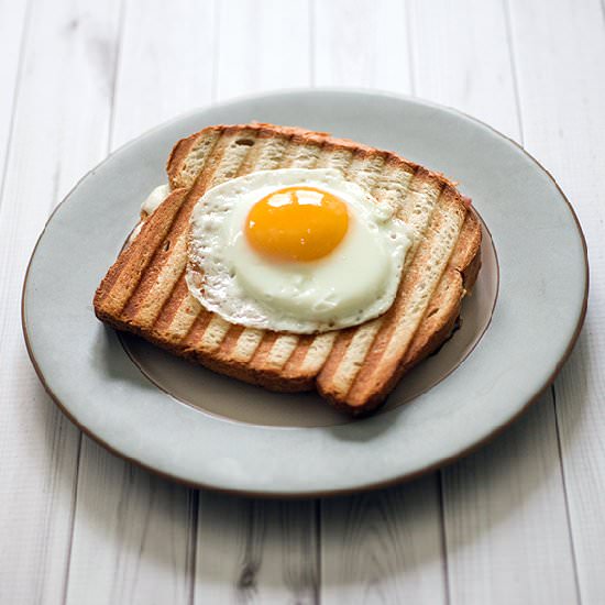 Croque-Madame - Recipe photo by Retro Love