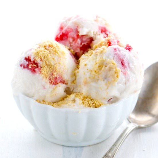 Strawberry Cheesecake Ice Cream - Recipe photo by NamelyMarly