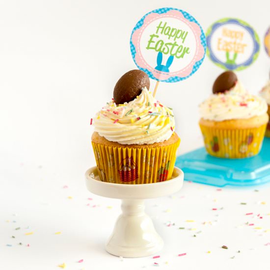 Almond White Chocolate Cupcakes - Recipe photo by The Crafting Nook