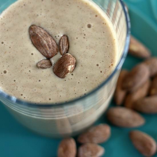 Almond Banana Smoothie - Recipe photo by degreesofprep