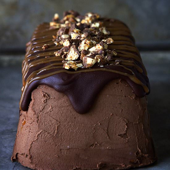 Snickers Semifreddo Cake - Recipe photo by BakersRoyale