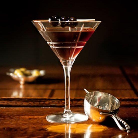 Black Manhattan - Recipe photo by SisBoomBlog