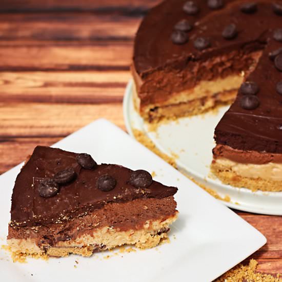 5 Layer Reese's Cheesecake - Recipe photo by SweetTMakes3