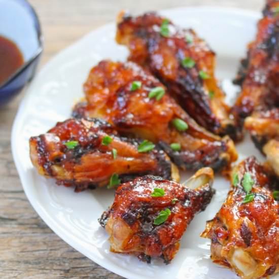 Sriracha Chicken Wings - Recipe photo by kirbie