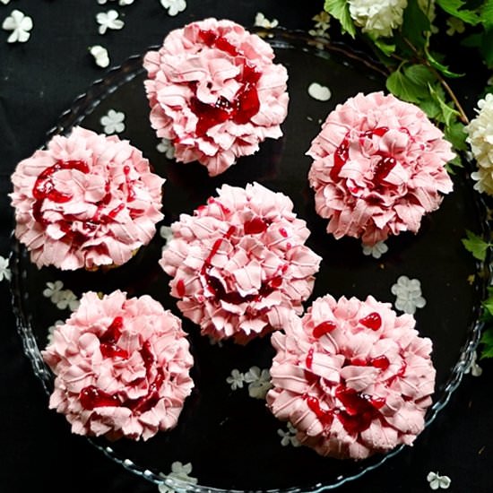 Raspberry Rose Wine Cakelettes - Recipe photo by olgalina