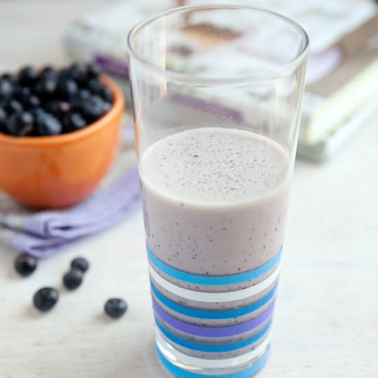 Blueberry Vanilla Graham Smoothie - Recipe photo by kitchen serendipity