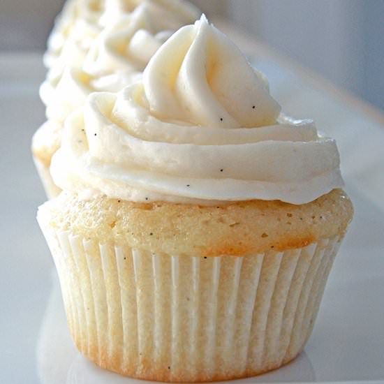 Vanilla Bean Cupcakes - Recipe photo by emilyssweetindulgence